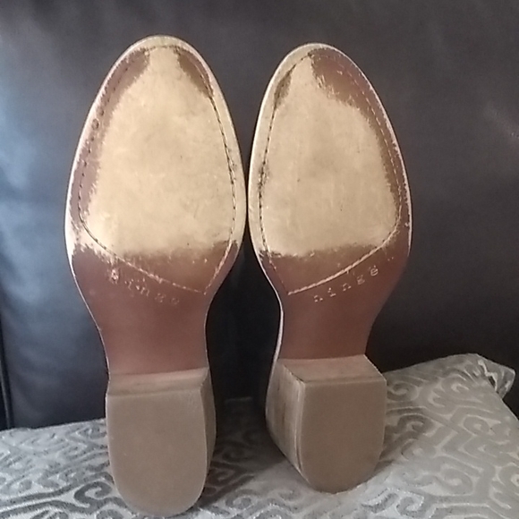 Hinge black suede ankle boot tan wood heel size 9 - Picture 7 of 7